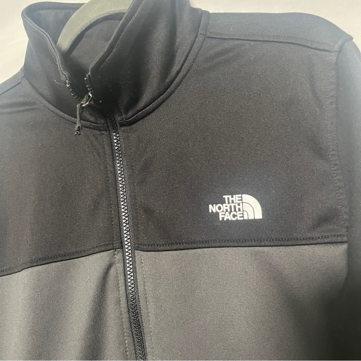 The North Face Soft Shell Jacket Mens Small Black Gray Full Zip Outerwear Casual