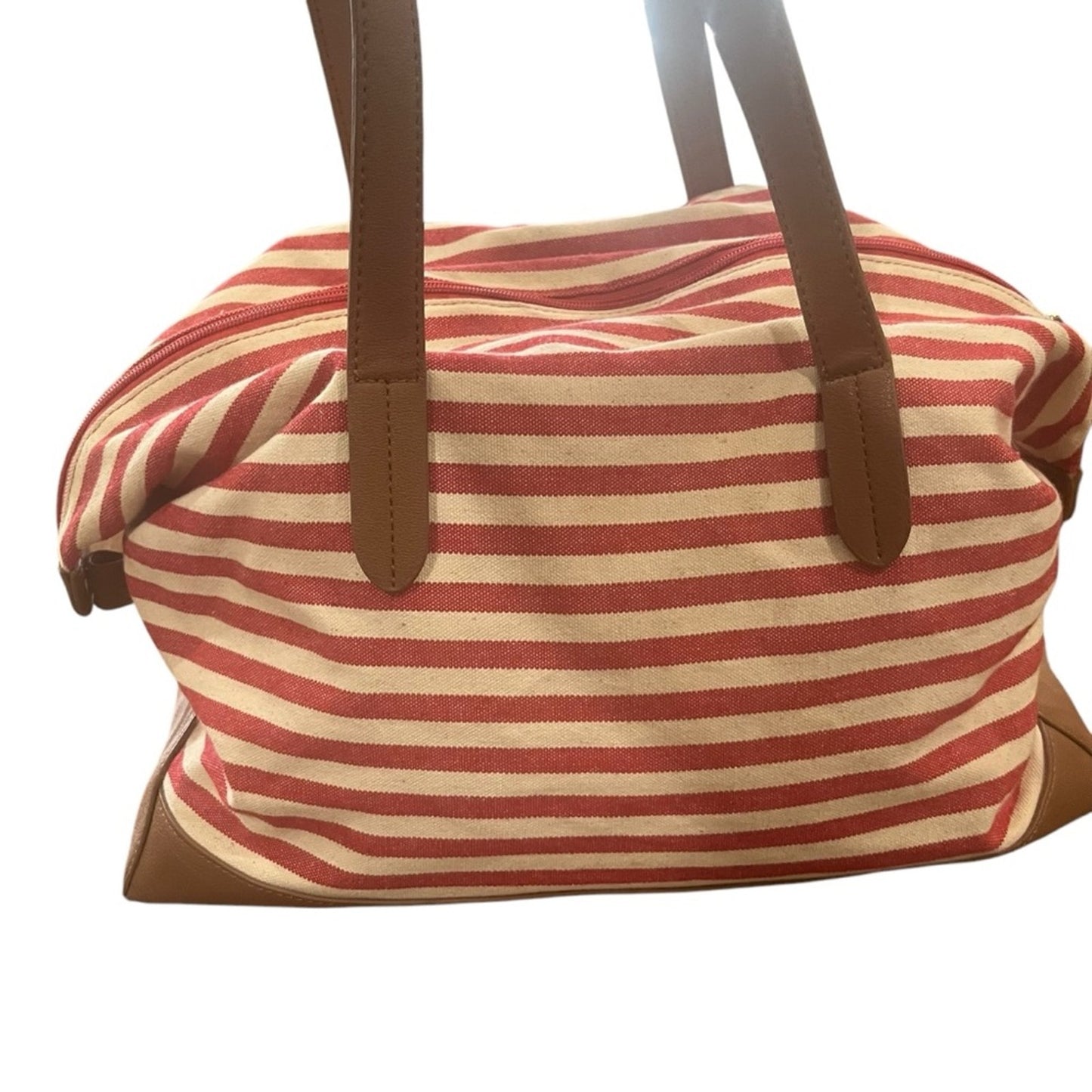 Tommy Hilfiger Womens Shoulder Bag Lightweight Red Tan Stripe Casual Overnight