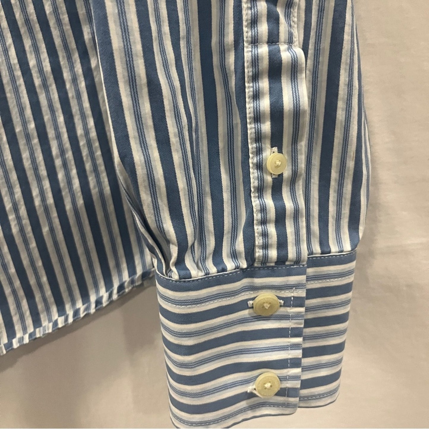 Abercrombie & Fitch Muscle Long Sleeve Button Down Shirt Blue White Stripes Med