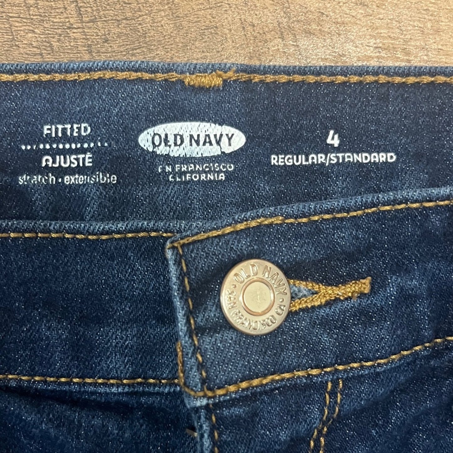 Old Navy Denim Shorts Women Size 4 Fitted Roll Up Dark Wash Basic Simple Concert