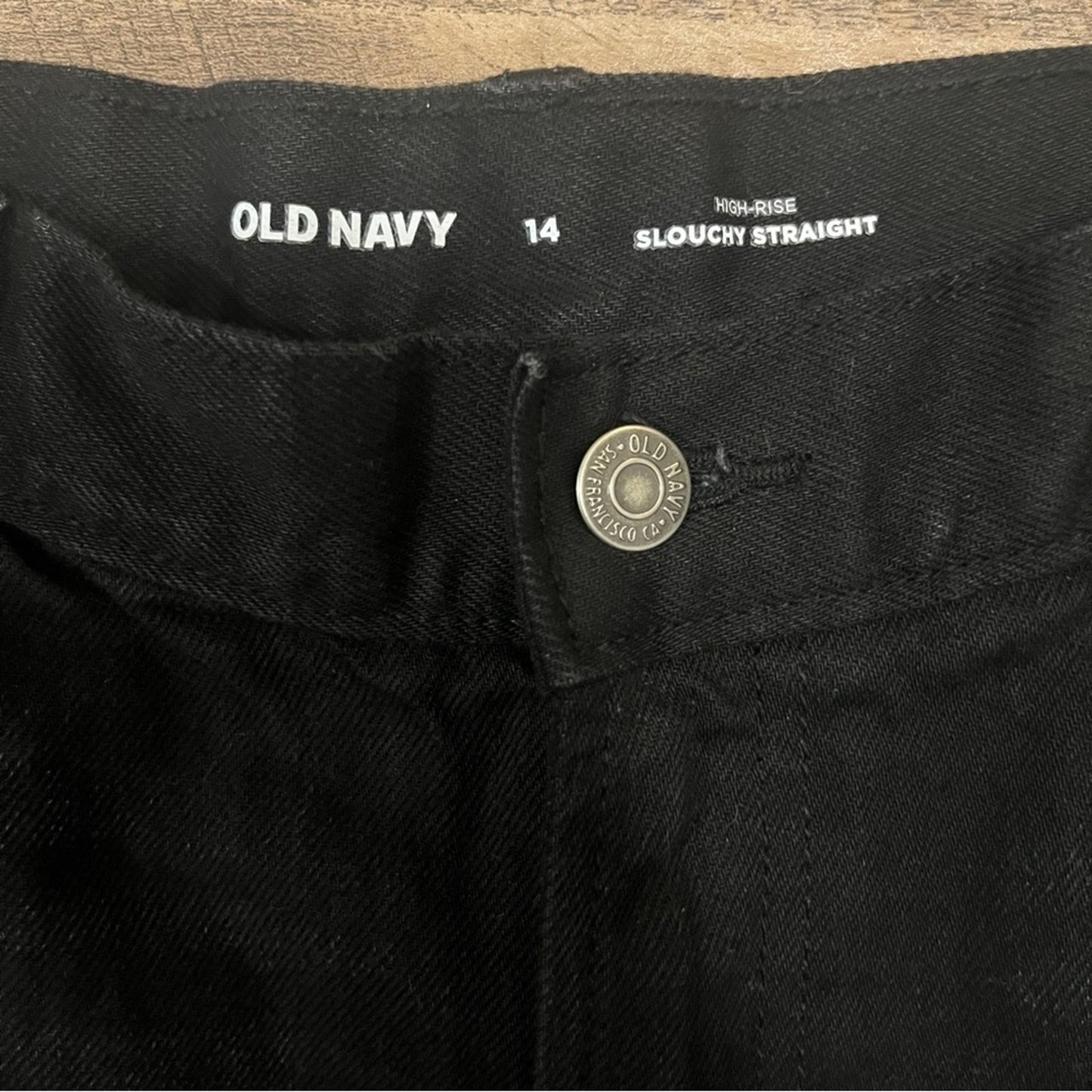 Old Navy Black Denim Jeans Womens Size 14 Slouchy Straight High Rise New Raw Hem