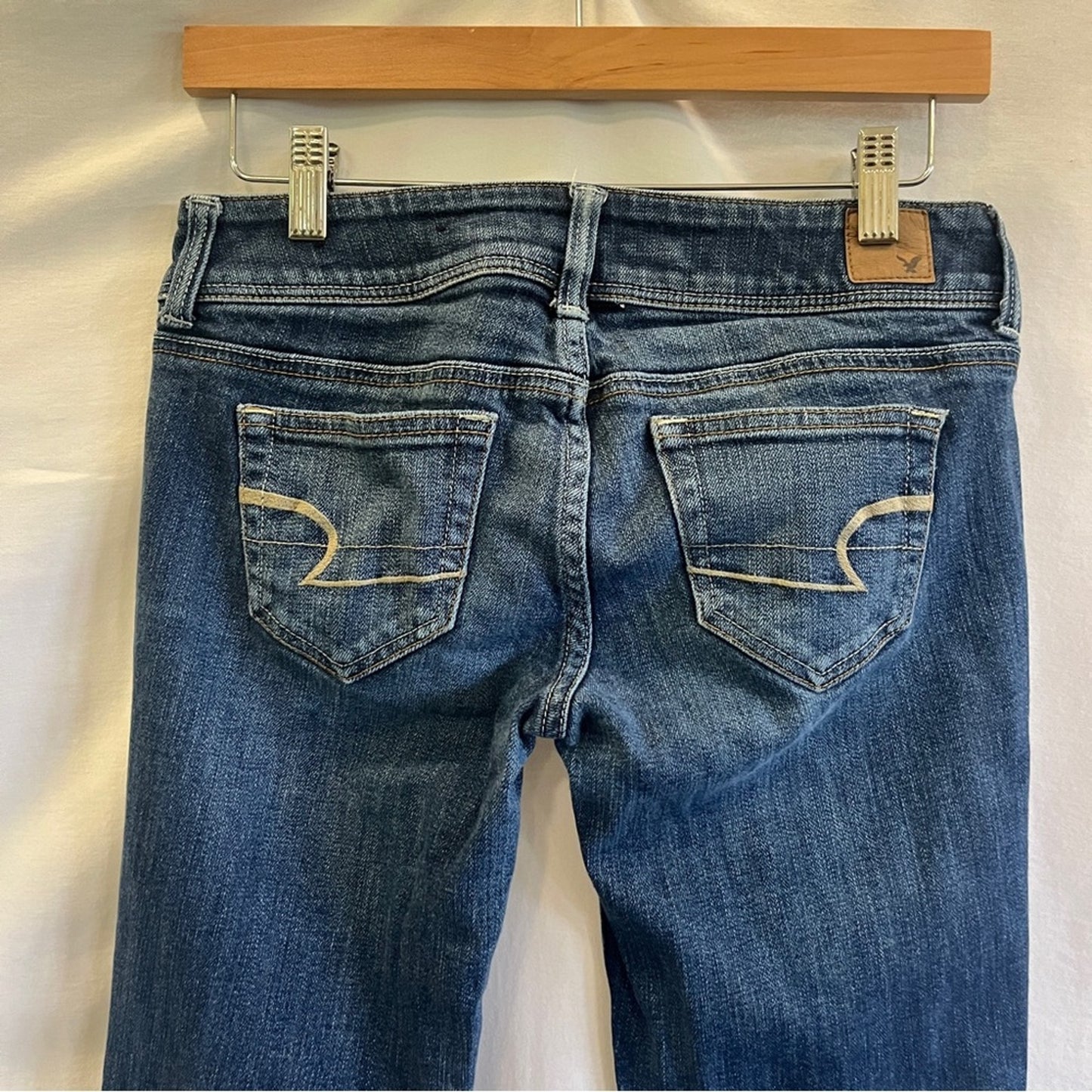 Vintage American Eagle Stretch Slim Boot Denim Jeans Size 4 Low Rise Medium Wash