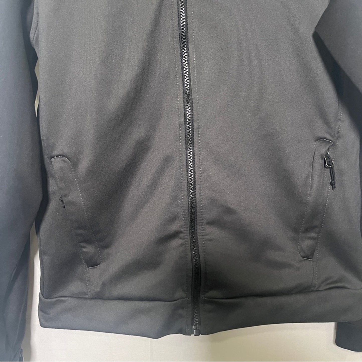 The North Face Soft Shell Jacket Mens Small Black Gray Full Zip Outerwear Casual