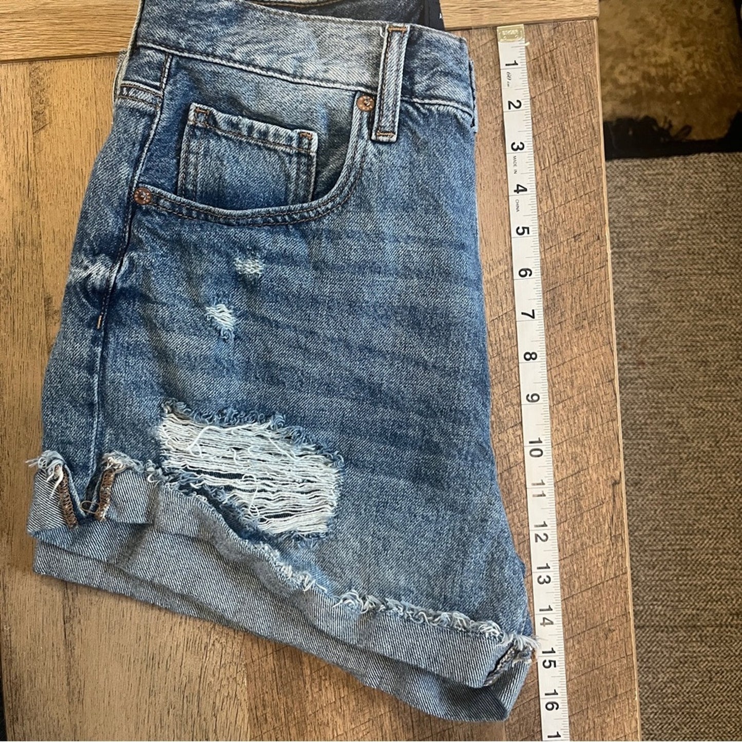 Aeropostle Mom Shorts Denim Womens Size 10 Distressed Cuffed Casual Summer Basic