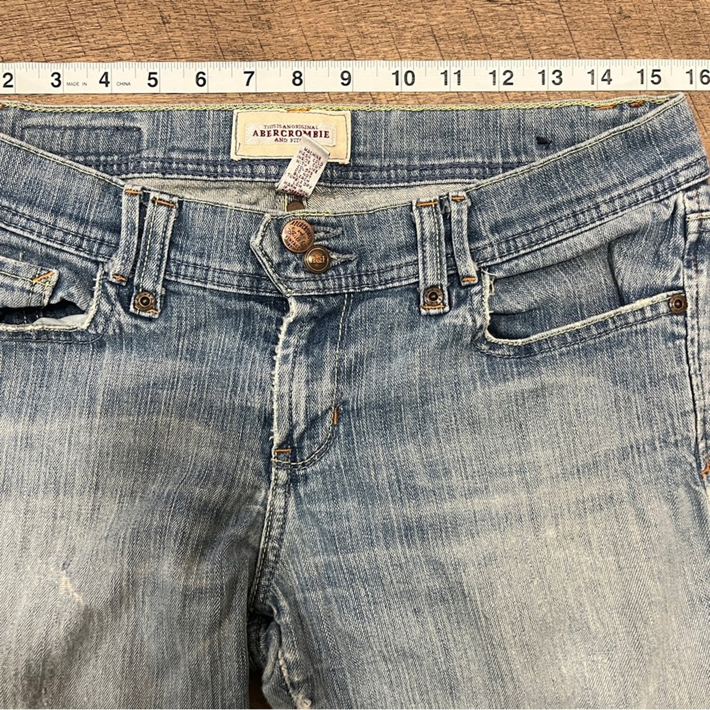 Abercrombie & Fitch Original Distressed Denim Jeans Size 6 Bootcut Worn Basic