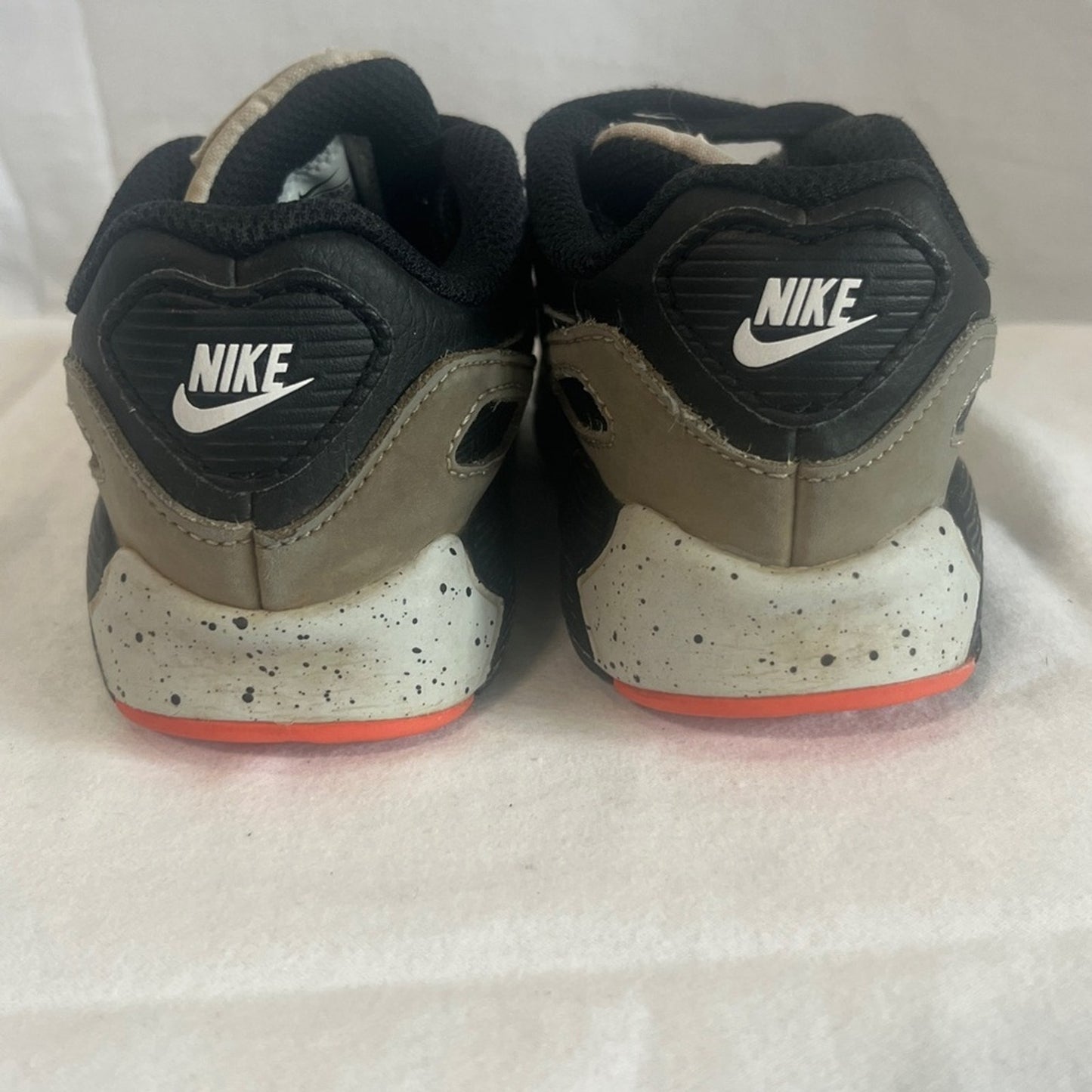 Nike Air Max 90 Sneakers Leather White Orange Toddler Size 8C Swoosh Speckled