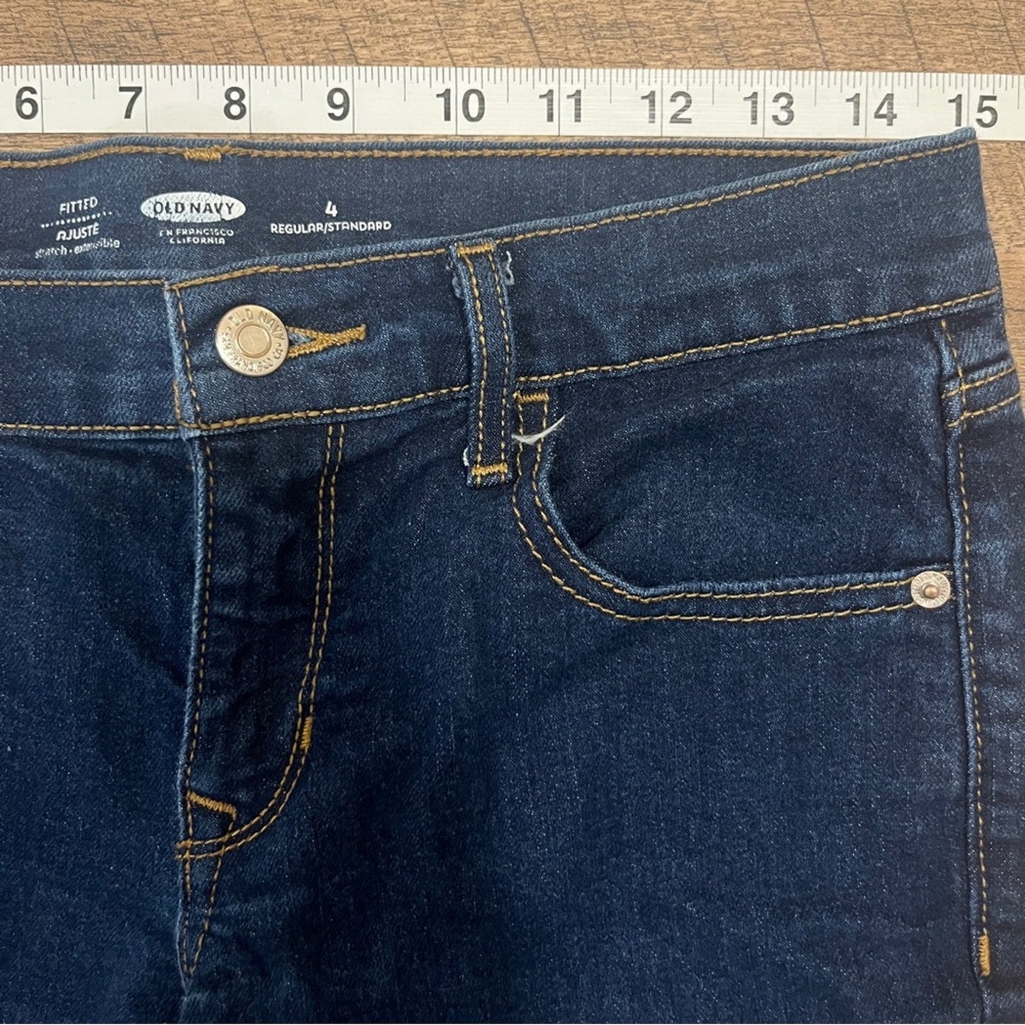 Old Navy Denim Shorts Women Size 4 Fitted Roll Up Dark Wash Basic Simple Concert