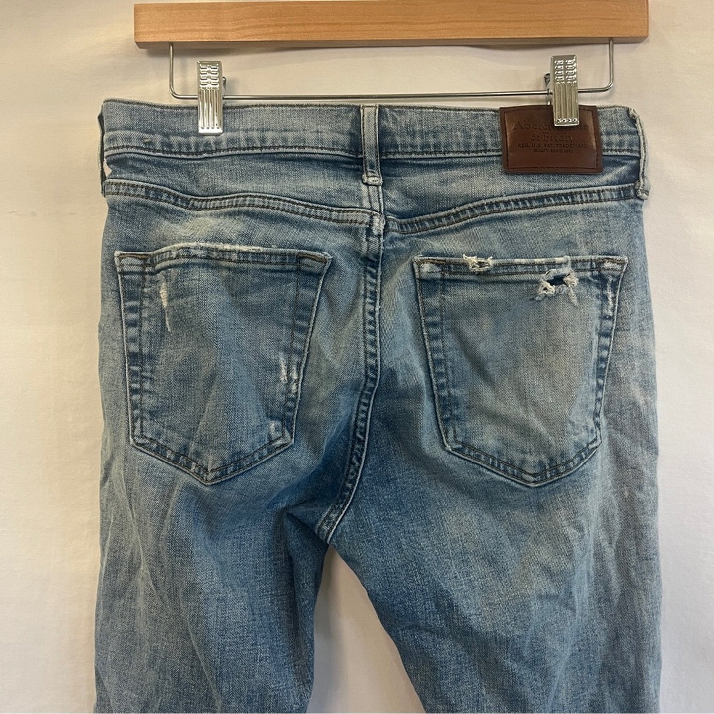 Abercrombie & Fitch Skinny Stretch Jeans Mens 29x30 Distressed Medium Wash Urban