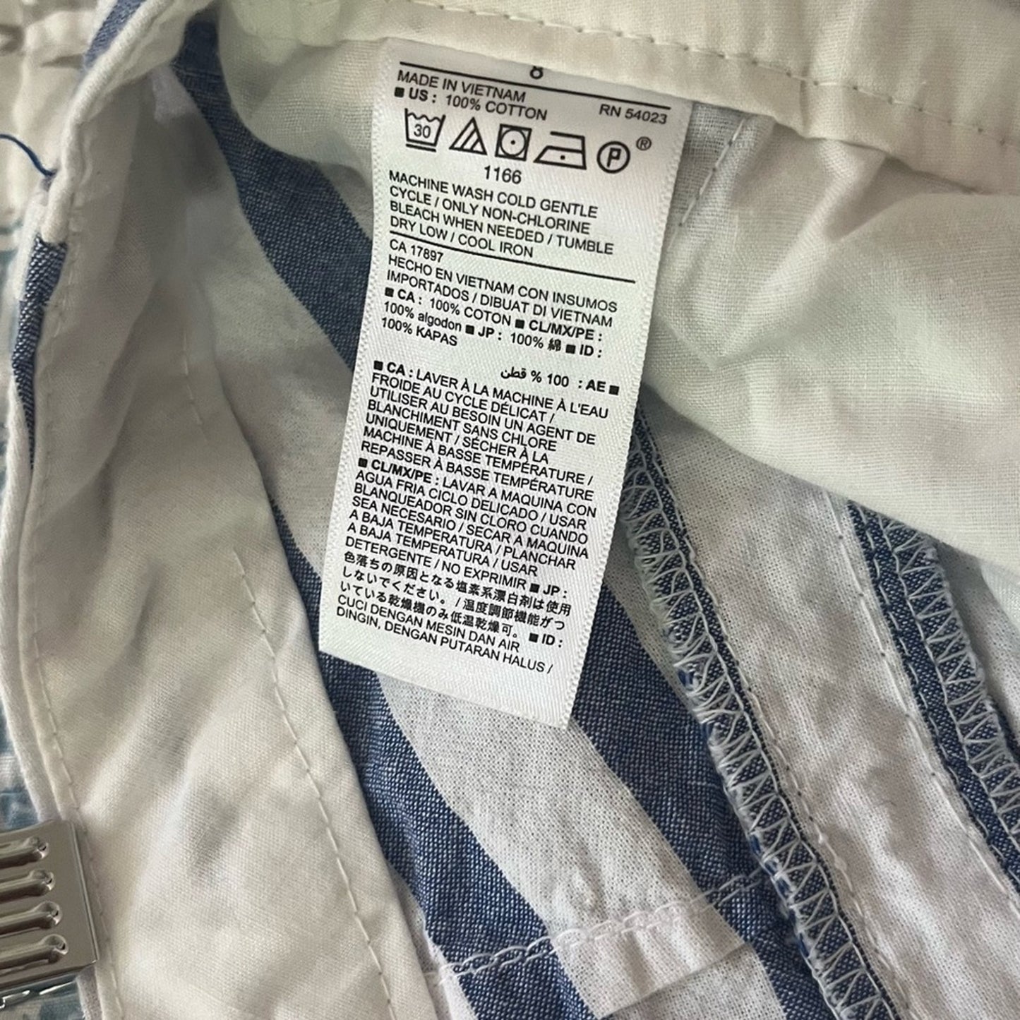 Old Navy Womens Shorts Size 8 Blue White Striped Flat Front Cotton Nautical Boat