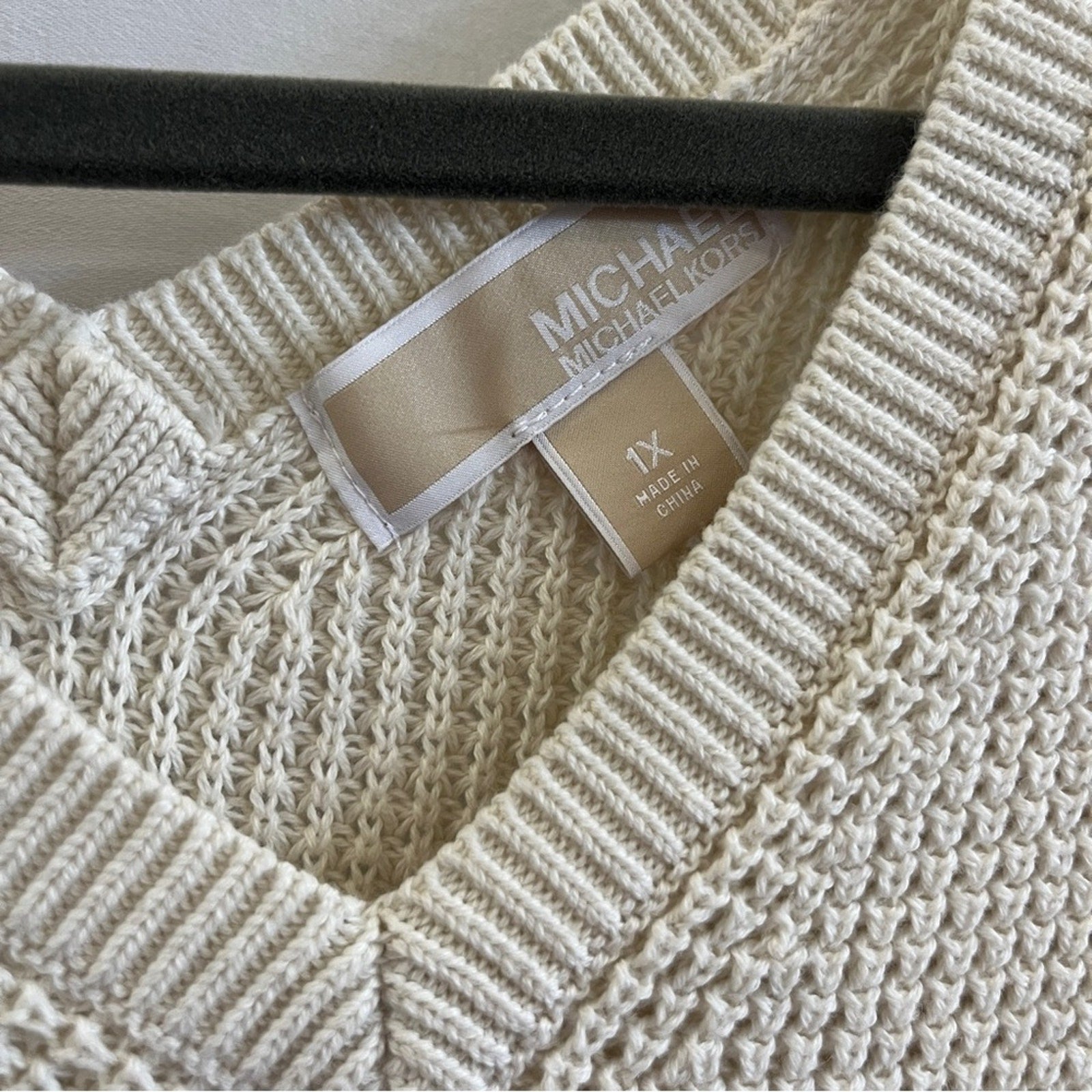 Michael Kors Tunic Sweater Womens Size 1X Ivory Knitted V Neck Simple Basic Sexy