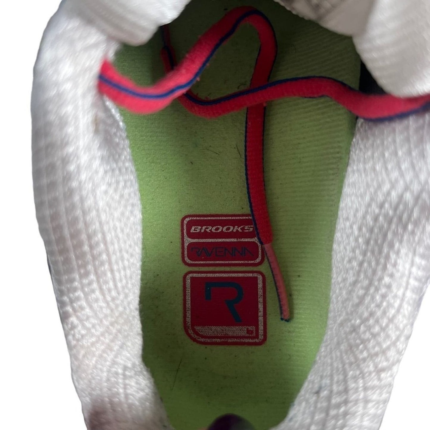 Brooks Ravenna 6 Womens Size 8.5 Silver Pink Athletic Running Shoe Sneaker
