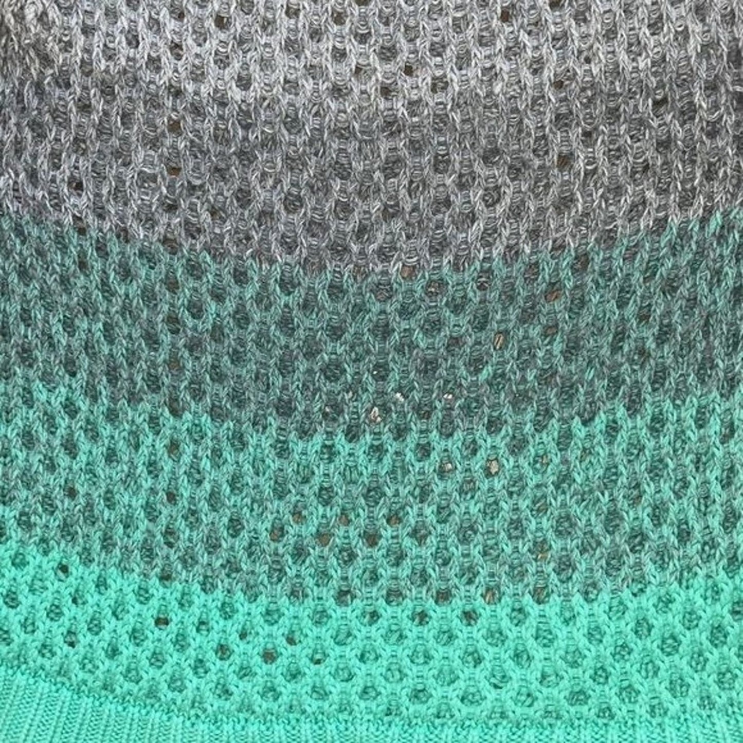 American Eagle Cable Knit Sweater Womens Size Medium Gray Green Ombré 
