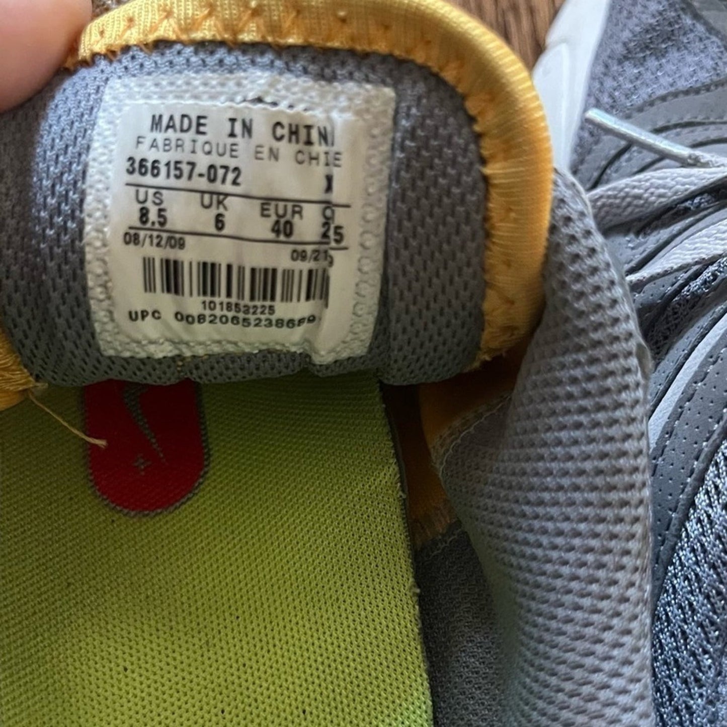 NIKE Run Avant Lunarlite Women’s Sneakers Size 8.5 Orange Gray Running Athletic