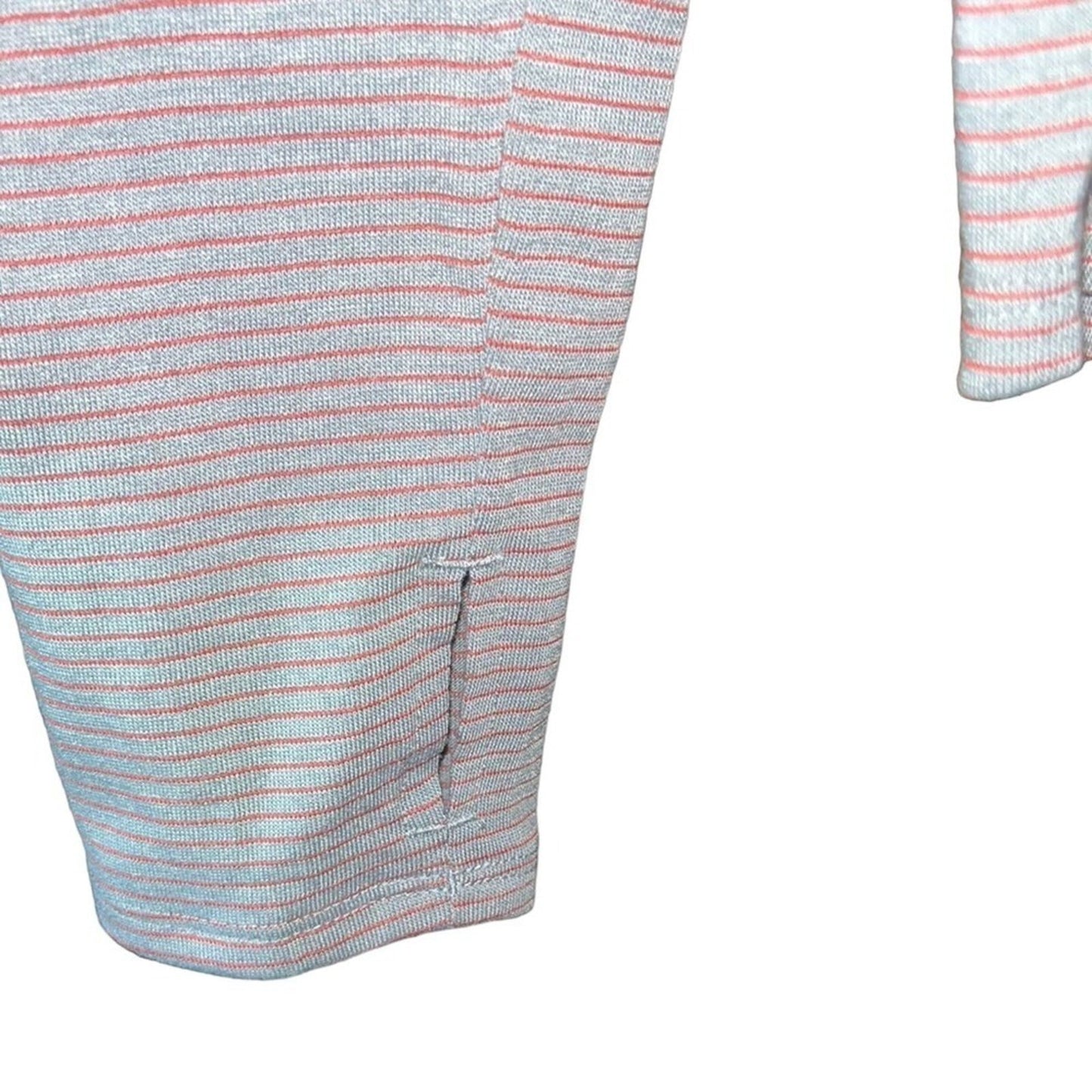 Under Armour Atheltic Pullover Women Size Small Heat Gear 3/4 Zip Gray Stripes 