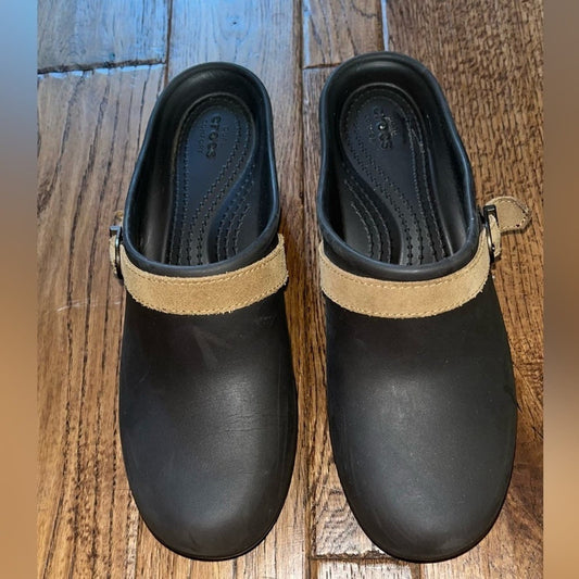Crocs Womens Brown Shoes Size 8 Tan Mule Clog Heel Rubber Washable Closed Toe