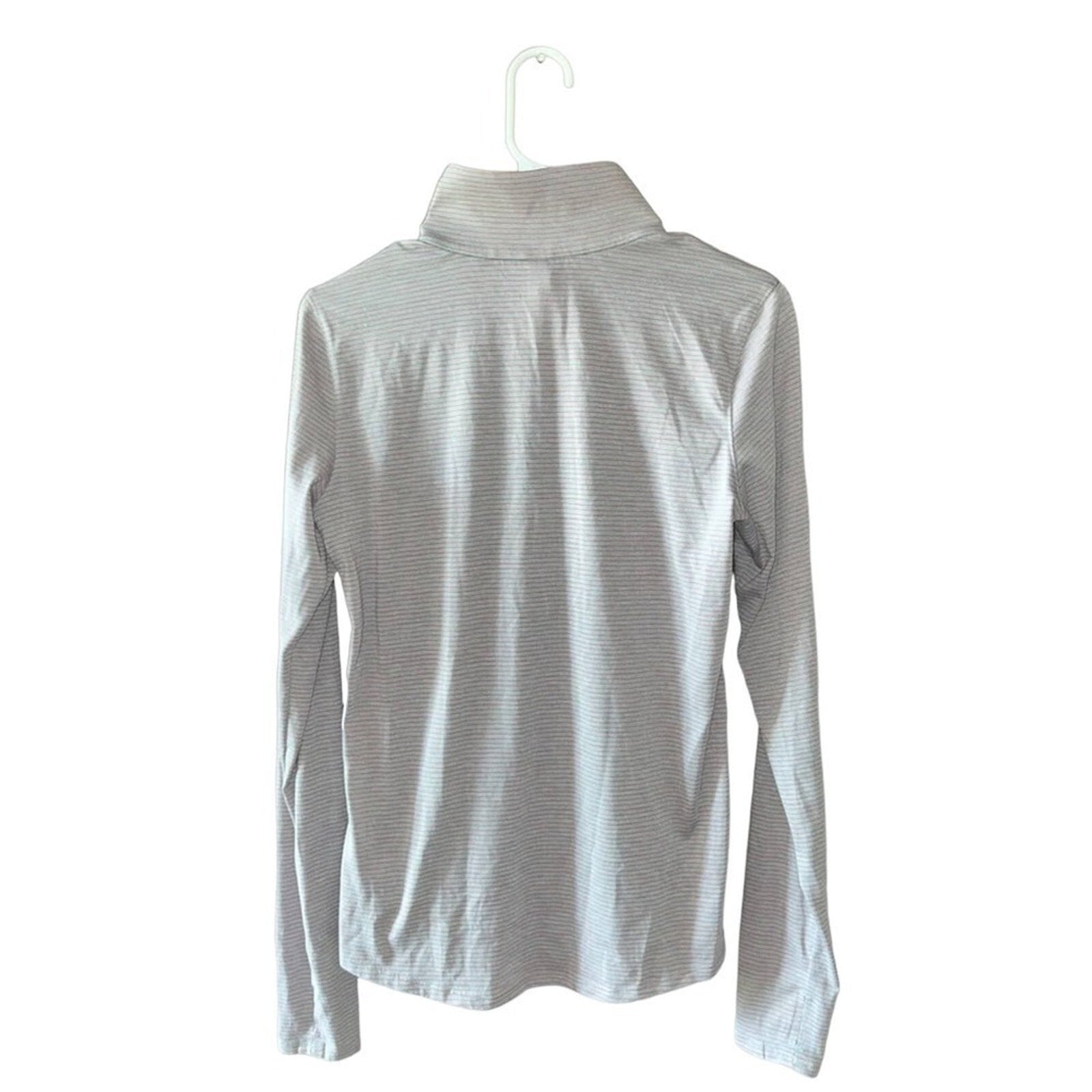 Under Armour Atheltic Pullover Women Size Small Heat Gear 3/4 Zip Gray Stripes 