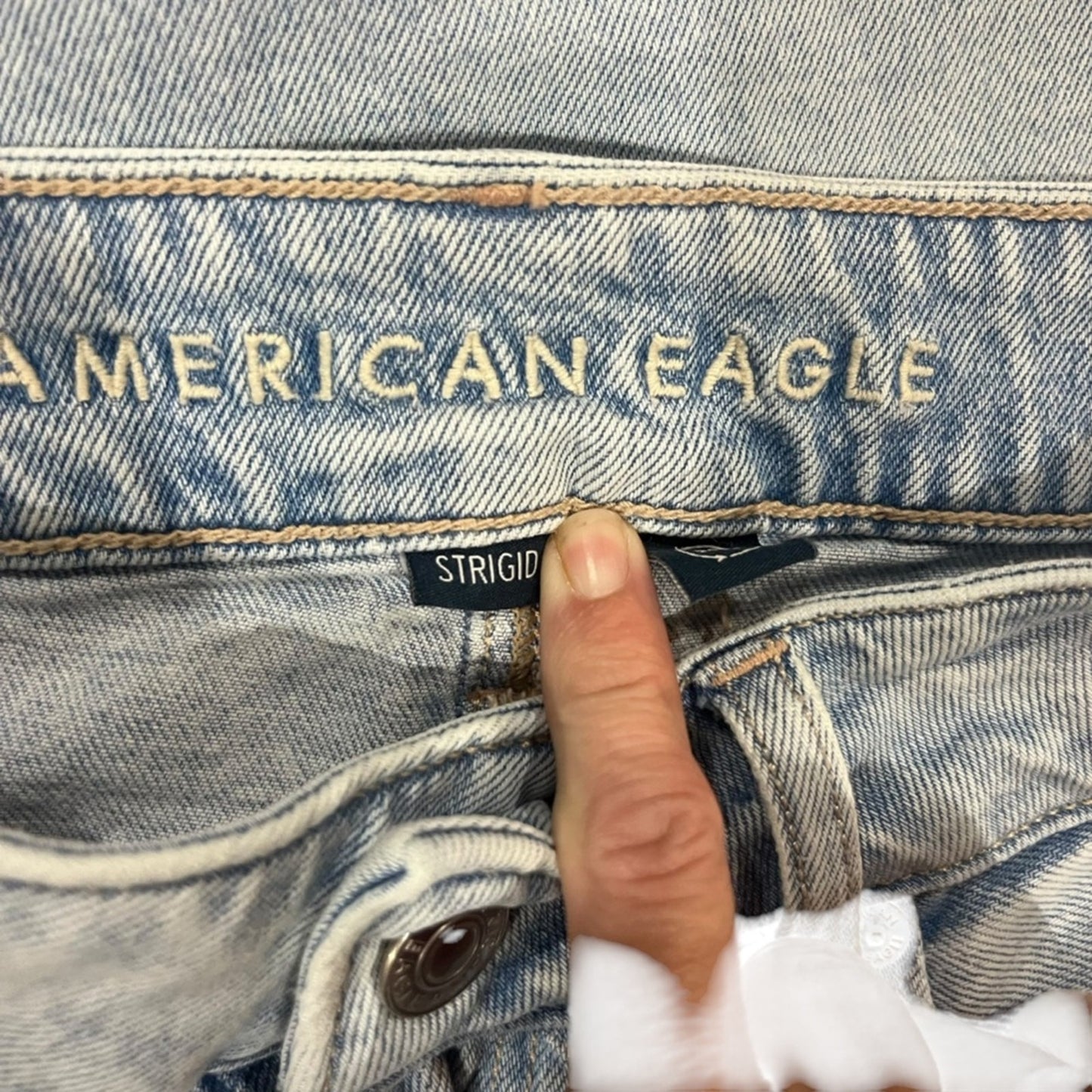 American Eagle Super High Rise Baggy Wide Leg Ankle Light Wash Distressed Sz 00