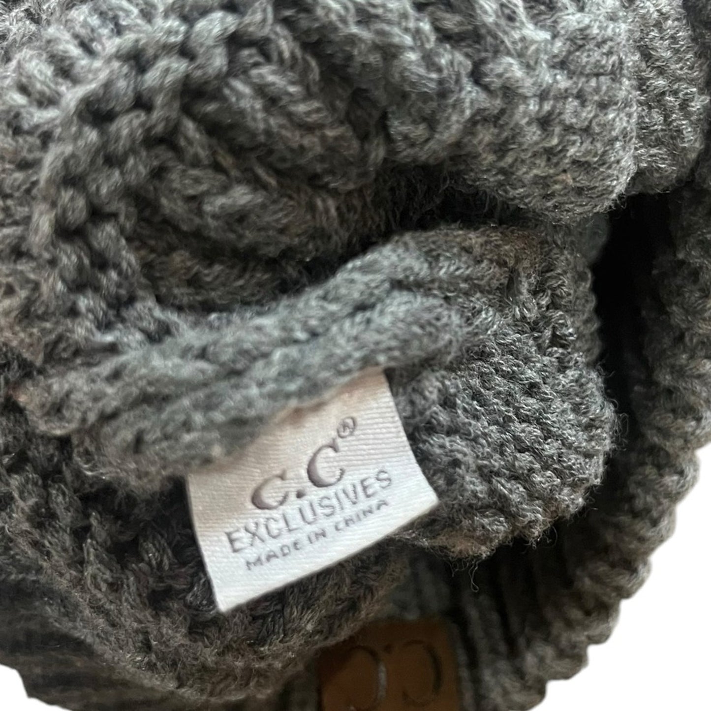 C.C Soft Stretch Cable Knit Side Epoxy Button for Mask Beanie Skully Gray