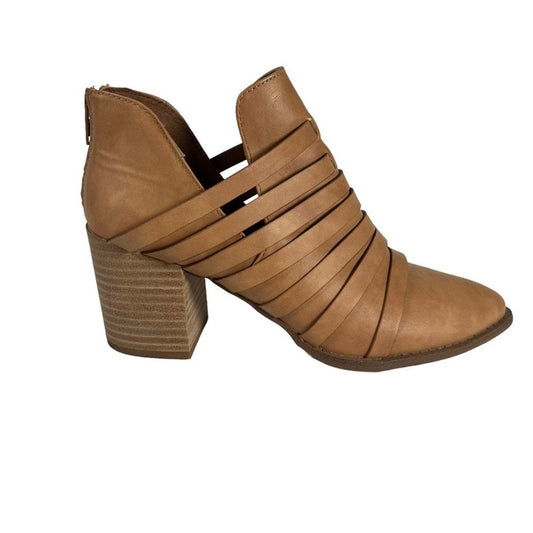 REPORT Trappy Strappy Ankle Bootie Size 8 Almond Tan Bootie Zip Back Block Heel 
