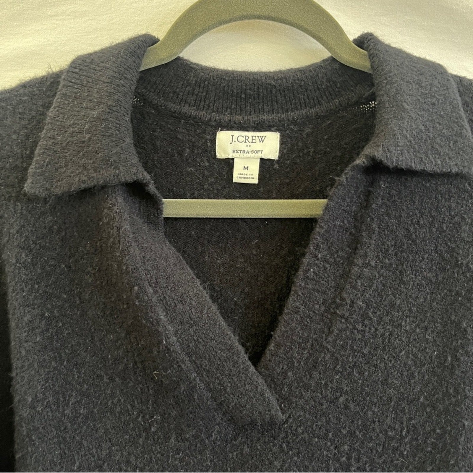 J Crew Sweater Polo Women Size Medium Black Extra Soft Yarn Premium Plain V Neck
