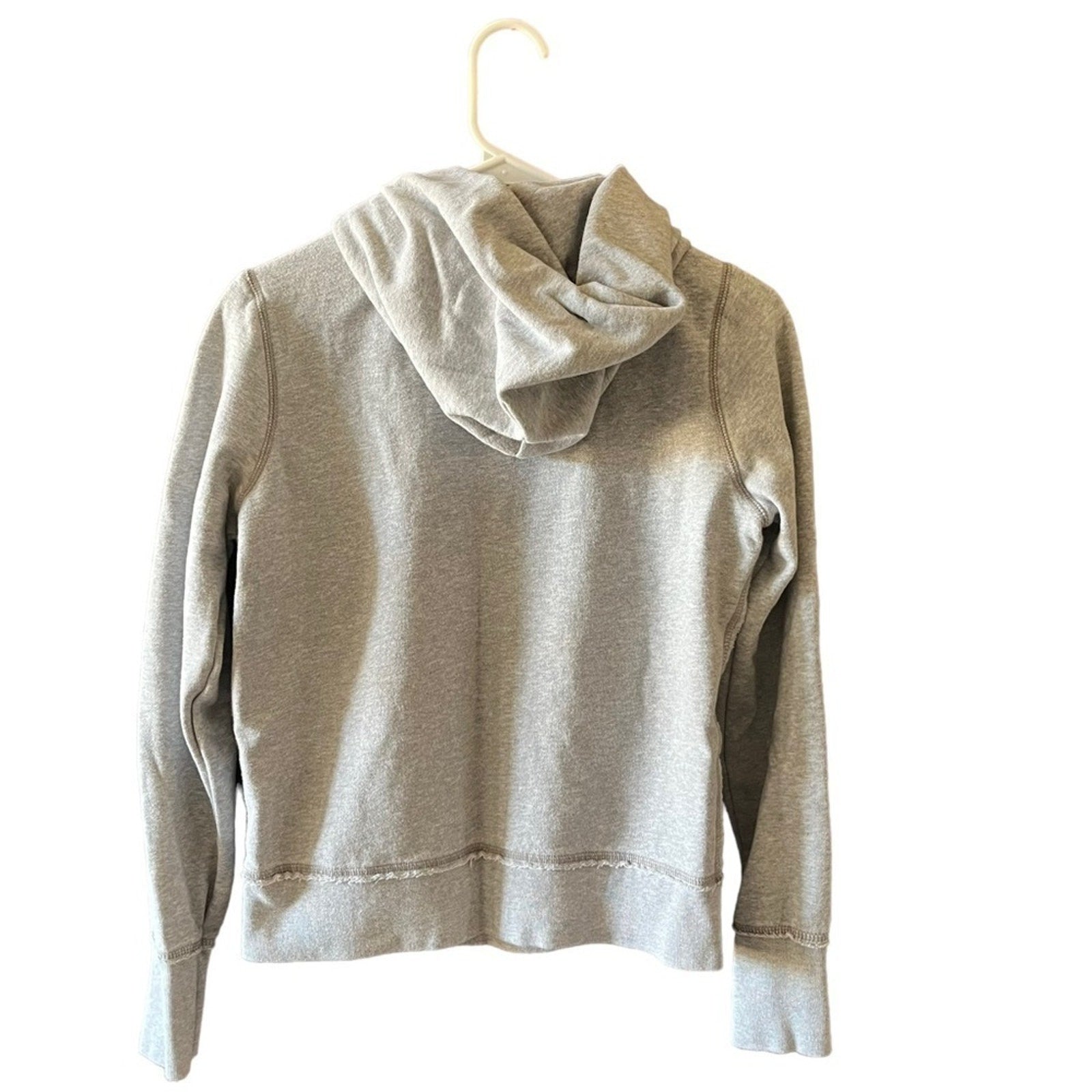 American Eagle Womens Hoodie Size M Gray Kangaroo Pocket Pullover Comfy Leisure