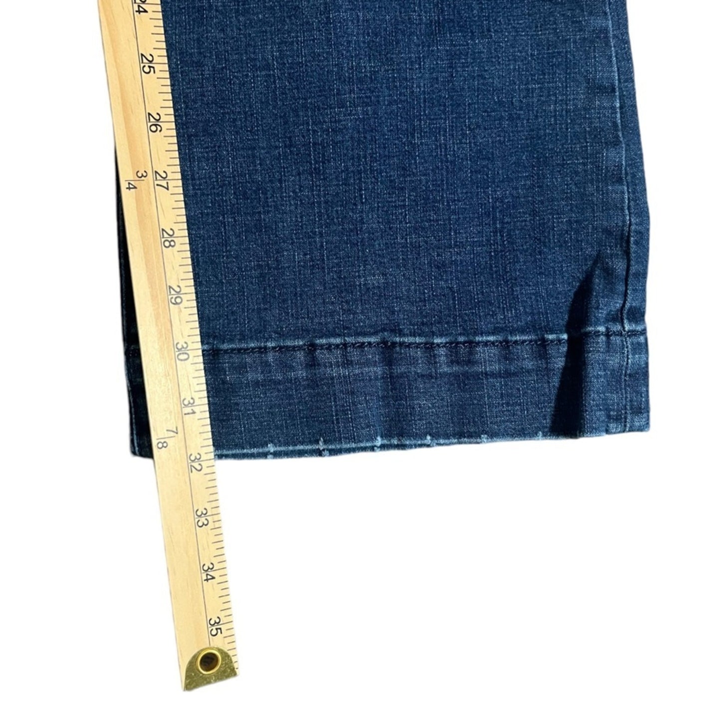 Wrangler Retro Mid Rise Wide Leg Trouser Jeans Womens Size 3x34 Whiskered Long