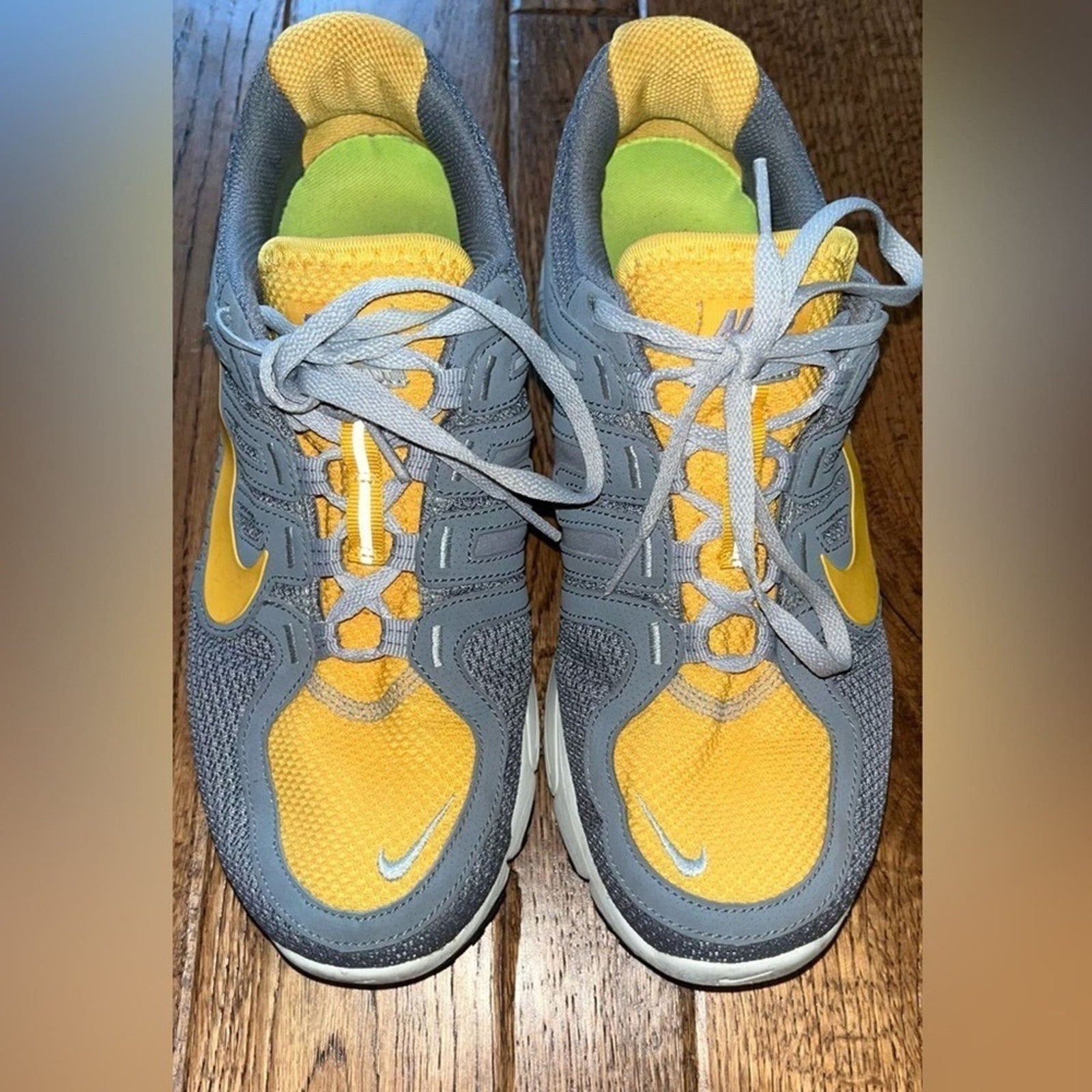 NIKE Run Avant Lunarlite Women’s Sneakers Size 8.5 Orange Gray Running Athletic