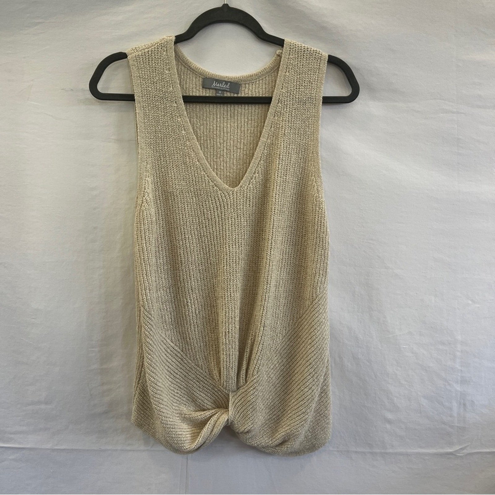 Marled Sleeveless Sweater Womens Size Medium Tan Very Low V Neck Knitted Knotted